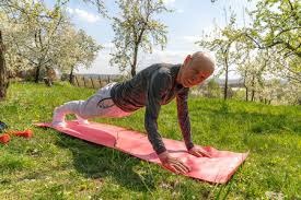 2025 年 12 月 26 日：日本队经理井端弘和确认大谷翔平已开始轻量投球练习